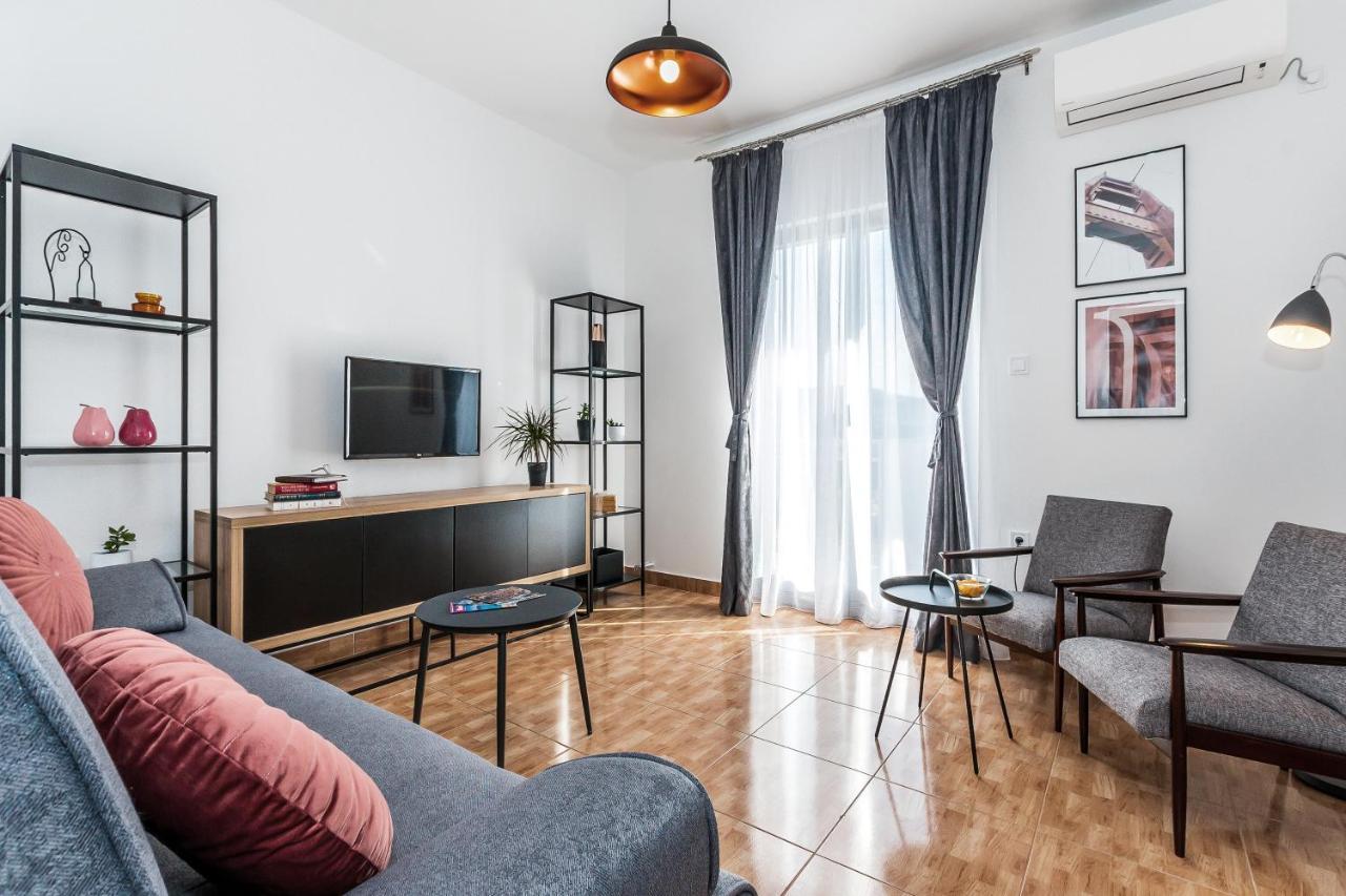 Apartments Tanya Sibenik Bagian luar foto